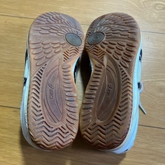 asics体育館シューズ（28㌢）の画像