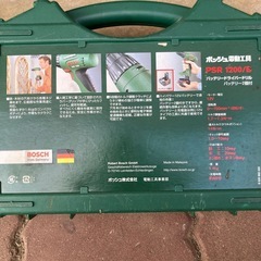 中古品】BOSCH ドライバー　バッテリー2個セットの画像