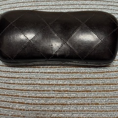 CHANEL メガネケースの画像