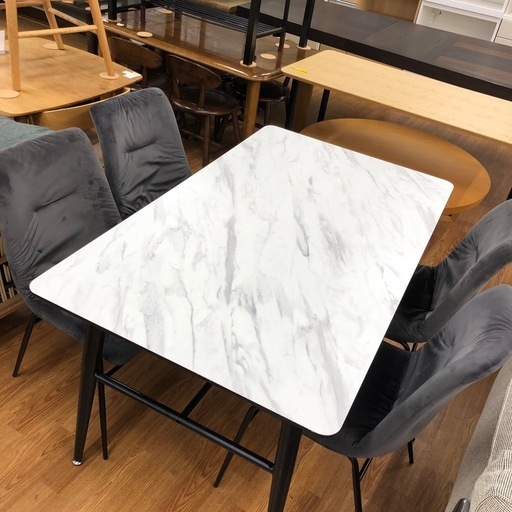 ダイニング5点セットティー・アイ・ティー