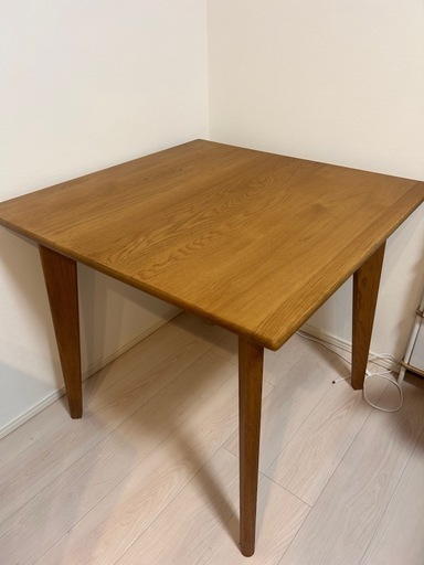 ダイニングテーブル　unico