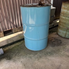 廃油ストーブなどに　【エンジンオイル廃油】