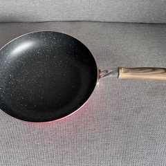 ノンスティックフライパン 木製ハンドル付き - 美品