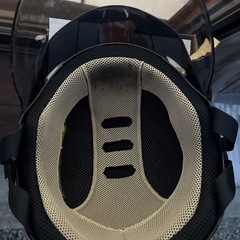 ヤールーヘルメットの画像