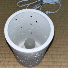 ニトリ テーブルランプ リーブス(ランプ付き)の画像