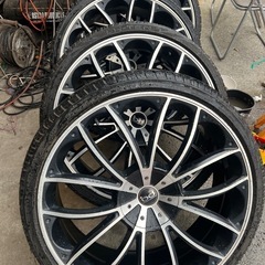 BLAQUE DIAMOND 24 インチの画像