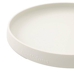 定価880円　シリコンプレート　スリーコインズ　新品の画像
