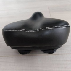 【新品未使用】2つセット自転車サドル 肉厚の画像