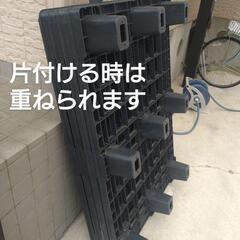 屋外用のパレットの画像