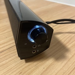 テレビスピーカー　サウンドバーの画像