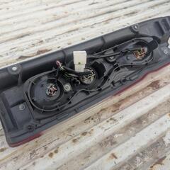 ハイエース２型 テールランプカバー左側の画像