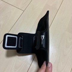 スマホ用アームバンドの画像