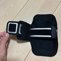 スマホ用アームバンドの画像