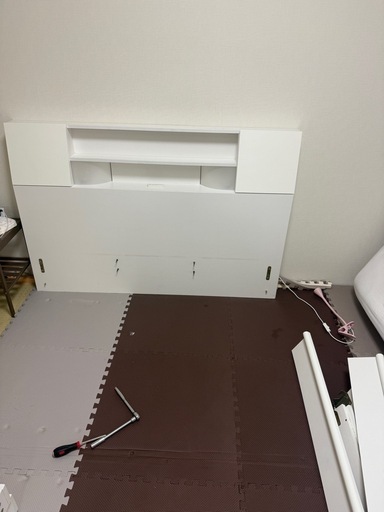 ダブルベッド　フレーム　白　Grazia