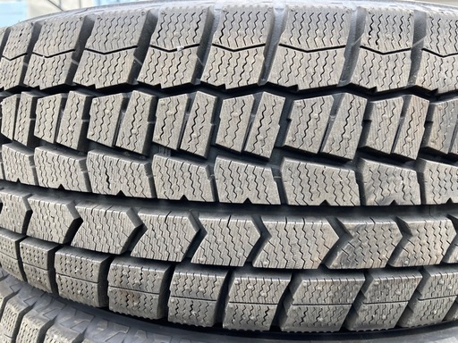 DUNLOP 195/65R15 25年製　スタッドレスタイヤ