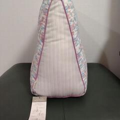 アフタヌーンティー　三角クッションの画像