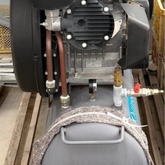 ★ANEST IWATA★TFP110CF-10 オイルフリー レシプロ エアーコンプレッサーF110P-14 11Kw 15馬力 ４POLE 200V の画像