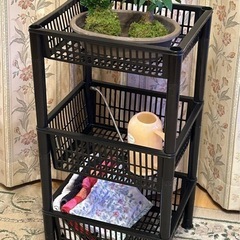 〜受け渡し先が決定致しました〜モノクロ！多目的！３段ラック(ローラー無し)の画像