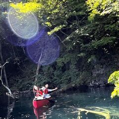 リゾート地でのアウトドアなお仕事です。個室寮無料！ 交通費支給♪ 前払い・日払い可。高収入が期待できます。の画像