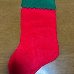 サンタさんにプレゼントもらう靴下③の画像
