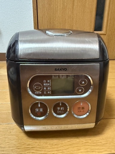 サンヨー 炊飯器 三号炊き 0円 (高橋) 浦安のキッチン家電《炊飯器》の