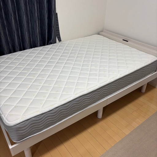 決定　セミダブル 　マットレス&ベッド