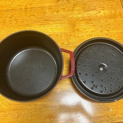 ‼️美品‼️ストウブ　鍋の画像