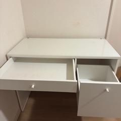 【急募】IKEA   机の画像