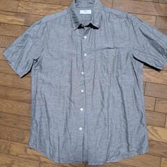 ⭐ユニクロ　グレーシャツ　Mサイズ