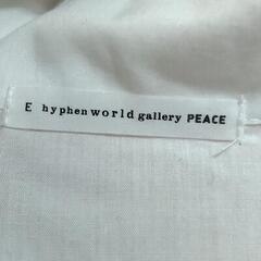 E hyphen world gallery PEACE ホワイトチュニックの画像