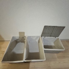 収納や洗濯に便利なグレーのバスケットの画像