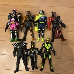 歴代仮面ライダーソフビ