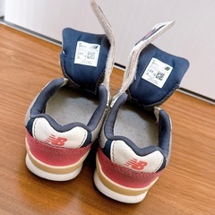 New Balance 996 ベビーシューズ グレー/ピンクの画像