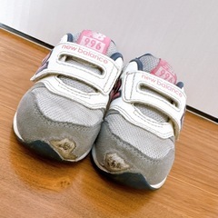 New Balance 996 ベビーシューズ グレー/ピンクの画像