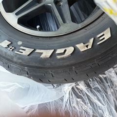 ハイエースタイヤホイール　4本セットの画像