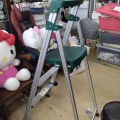 定価3万円以上　未使用　超軽量　脚立　洗車　ガーデニング　シーリングライト 取り付けなどなど　ハシゴの画像