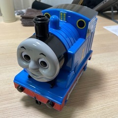 トーマス貯金箱風おもちゃ