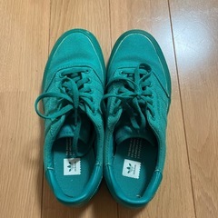 adidas靴