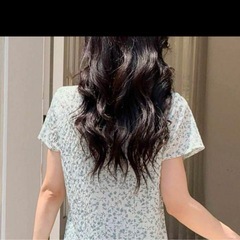 Shien Dazy  小花柄Vネックブラウス Mサイズの画像