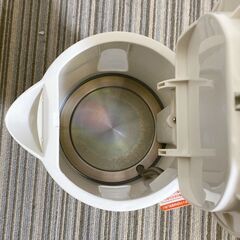 M529 ドリテック 電気ケトル HC-EK01 2018年製 ホワイトの画像