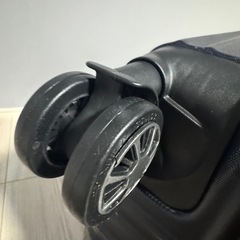 新品未使用品VARNI Sサイズ　機内持ち込み可能スーツケース キャリーバッグ キャリーケース 機内持込 超軽量 大型 静音 ダブルキャスター 耐衝撃 360度回転 TSAローク搭載 ファスナー式 旅行 ビジネス 出張 S サイズ(40.5L,の画像