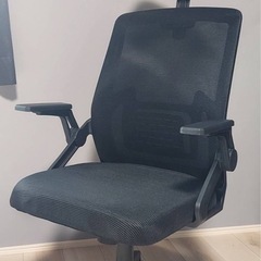 新品未使用品 ブラック組み立て完成品オフィスチェア デスクチェア...