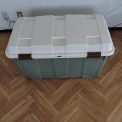 ベランダ収納ボックス