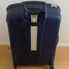 サムソナイトスーツケースの画像