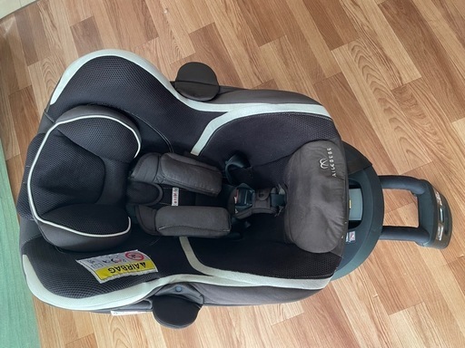 受け渡し予定者決まりました　エールベベ クルットチャイルドシート