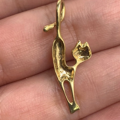 K18 ネコ　ペンダントトップ　2.1g