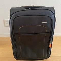 キャビントローリ　機内持ち込み可能サイズ
