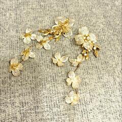 フラワーモチーフ　ロングイヤリングの画像