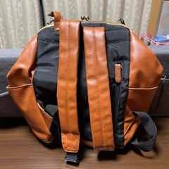 がま口リュックの画像