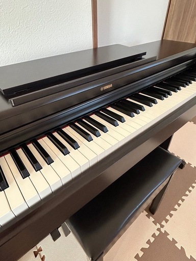 まとめ買いでお得 ARIUS 美品】YAMAHA YDP164 (meg1201 電子ピアノ付属品込み 鍵盤楽器